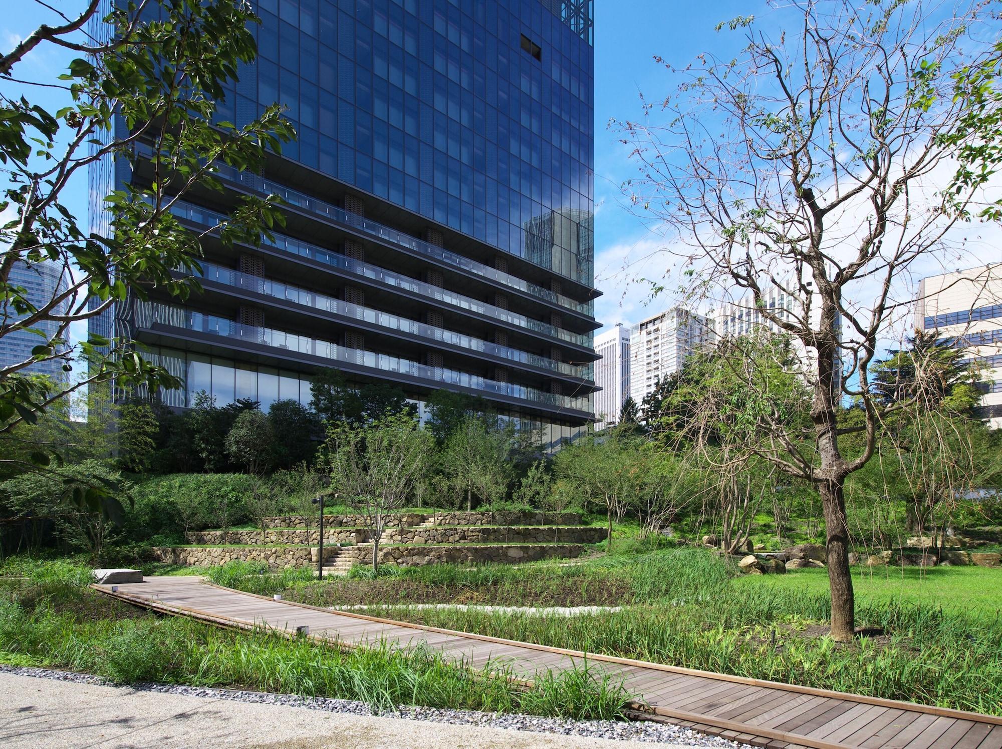 Hotel The Okura Tokio Exterior foto The park